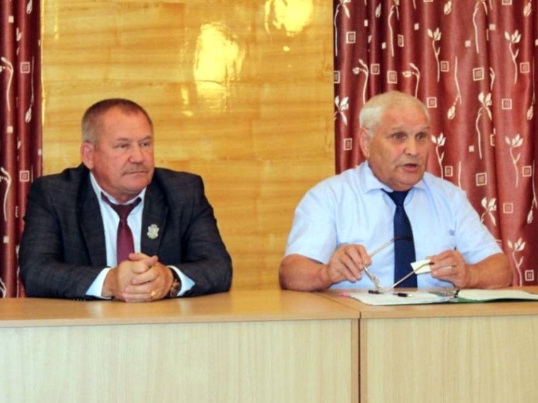 Временно исполняющим обязанности главы Шадринского муниципального округа утверждён Дмитрий Жуков.