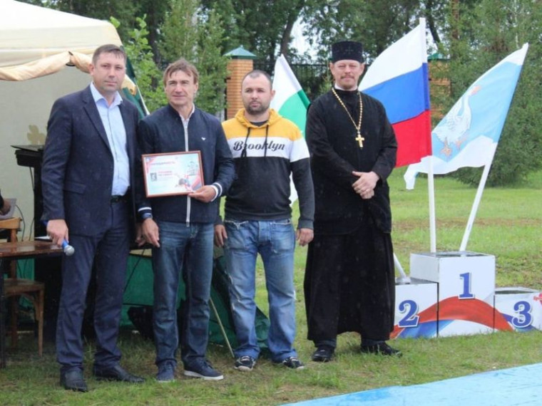 В селе Батурино прошёл командный турнир по самбо в честь равноапостольного Николая Японского.